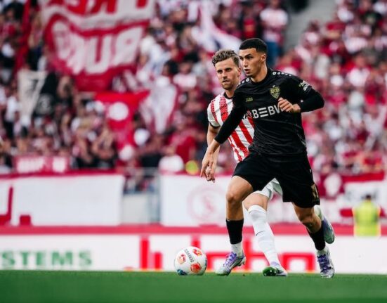 VfB Stuttgart: El Khannouss Enthüllt Geheimnisse Nach seinem beeindruckenden Bundesliga-Debüt!