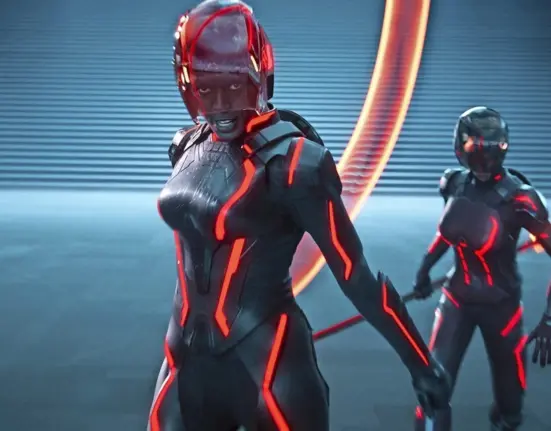 Film „Tron: Ares“ im Kino: Erlebt den digitalen Sog zum Krieg!